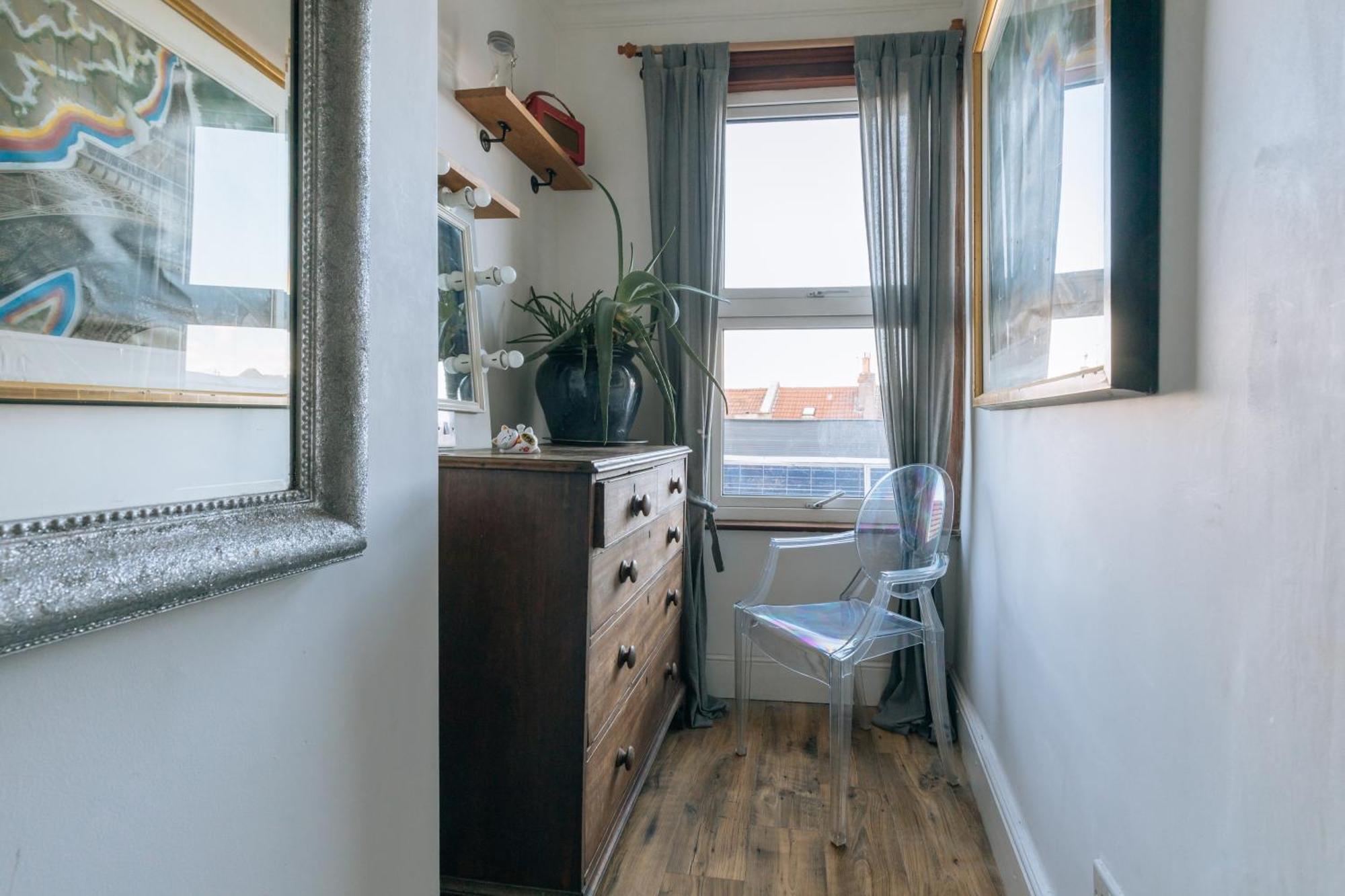 Vibrant & Eclectic 3 Bedroom Flat - Bedminster Bristol! Apartamento Bristol